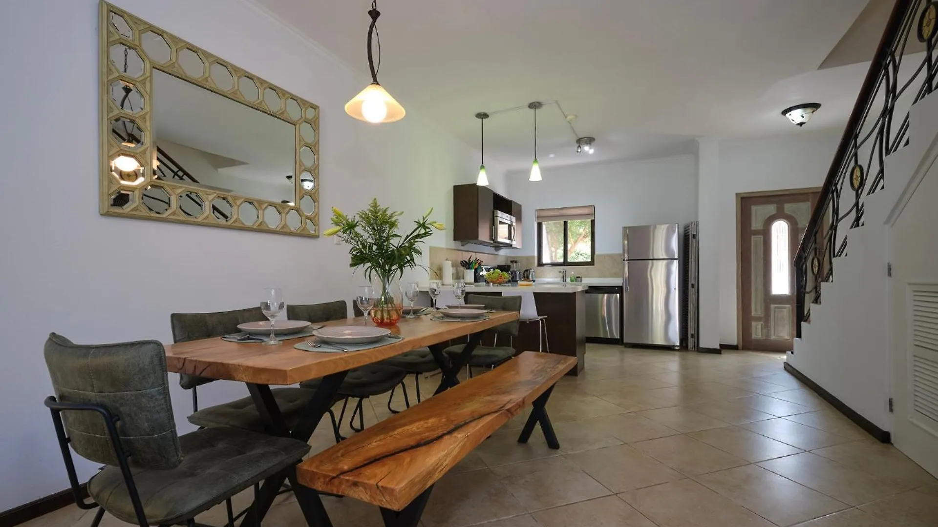 3 Minutes From Best Beaches In Aruba! Luxury Tropical Townhouse At Gold Coast Aruba Villa Palm Beach